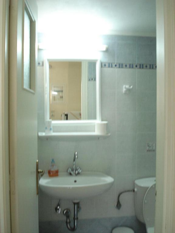 Kabanis Rooms Ermoupoli Bilik gambar